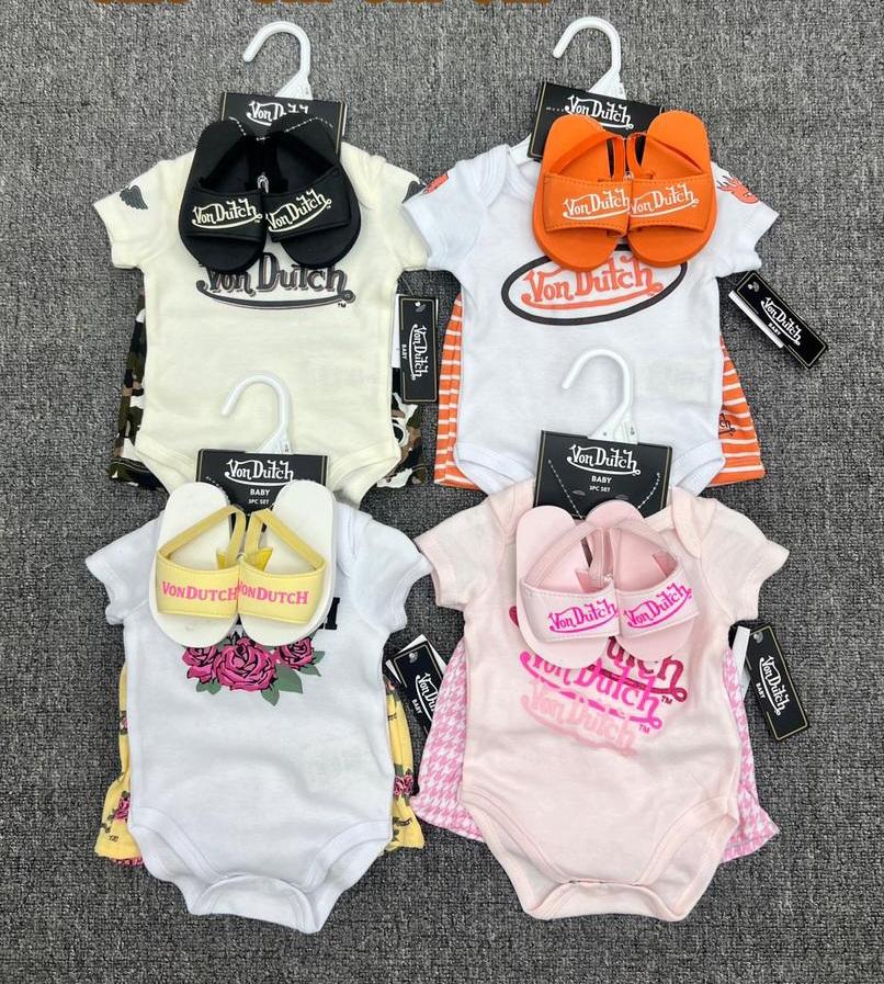 Baby 3-Piece Gift Sets - ₦102,000 (12pcs)