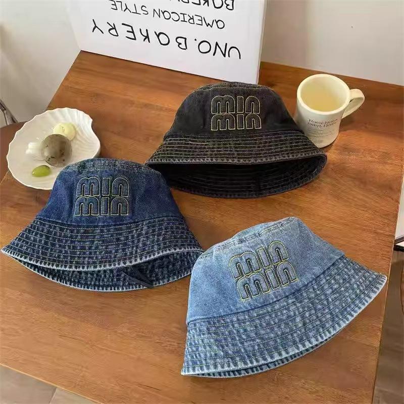 Bucket Hats – ₦32,000 (10pcs)