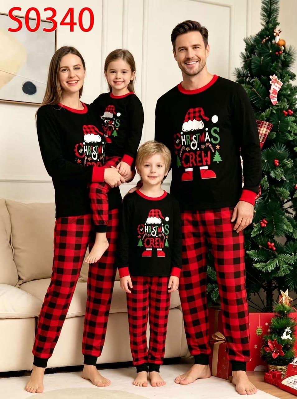 🎄 Christmas-Themed Pyjamas 2