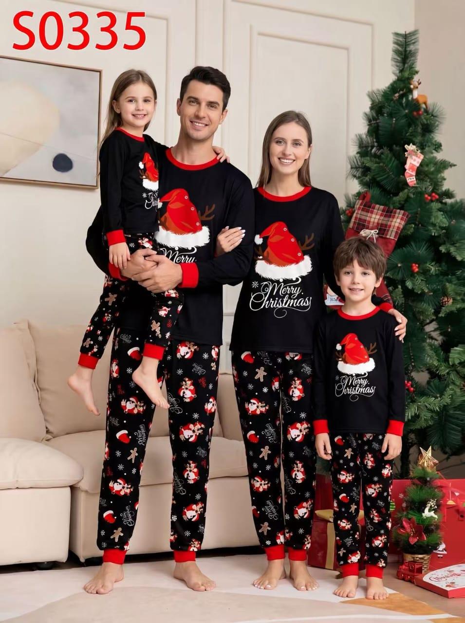 🎄 Christmas-Themed Pyjamas